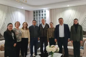 Kaymakam Kaya, İftarını Vatandaşla Açtı