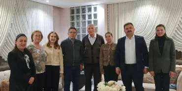 Kaymakam Kaya, İftarını Vatandaşla Açtı