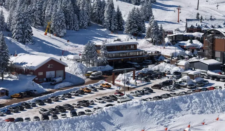 Uludağ'da Hafta Sonu Yoğunluğu