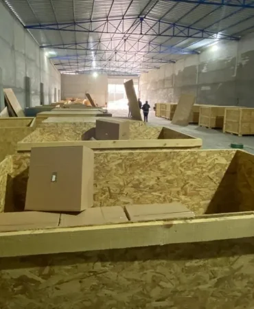 Adana'da Kaçak Makaron Ele Geçirildi