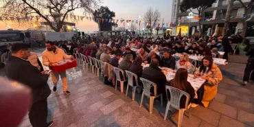 Dikili'de Yoğun Katılımlı İftar Programı Düzenlendi