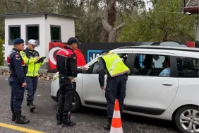 Jandarma'dan Bayram İkramı