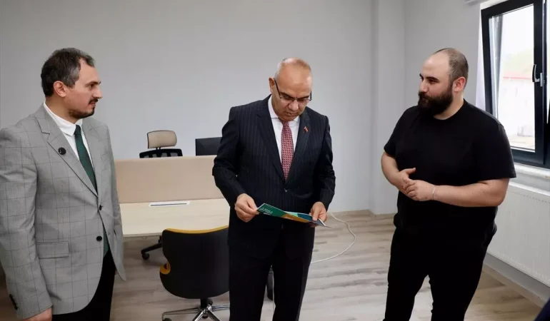 Giresun Valisi Teknopark'ı Ziyaret Etti