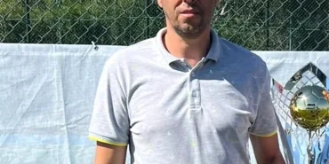 Eski Futbolcu Hakan Erken Kalp Krizi Geçirerek Hayatını Kaybetti