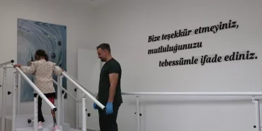 Zeynep'in Yeni Protez Bacağı