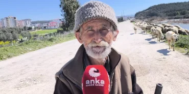 Ameliyatlı haliyle besicilik yapan Ömer amcanın sözleri yüreklere dokundu