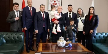 Küçük Kızın 'Bayrak' Şiiri Sosyal Medyada Göz Doldurdu