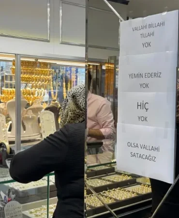 Bursa'da Kuyumcudan İlginç Slogan