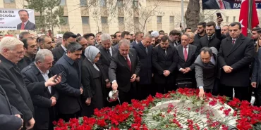 Muhsin Yazıcıoğlu, mezarı başında anıldı