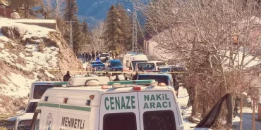 Akrabasını Öldüren Genç İntihar Etti