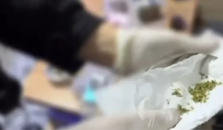 Sakarya'da Uyuşturucu Operasyonu: 2 Tutuklama