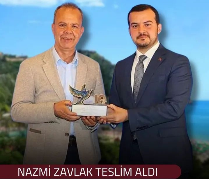 17766217791484516611