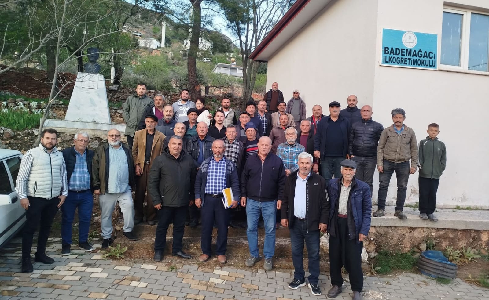 17767623841769445160