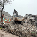 Avcılar'da Bina Tek Darbeyle Yıkıldı