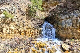 Depremden 3 Yıl Sonra Su Kaynağı Yeniden Akladı