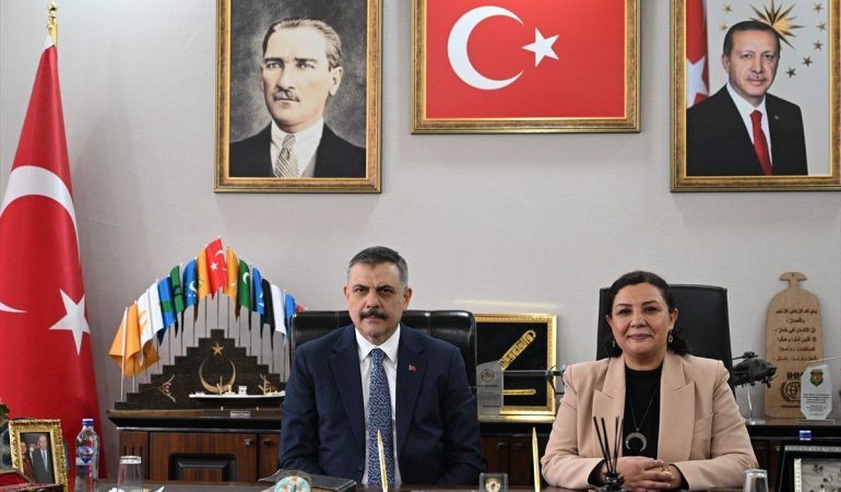 Bakan Çiftçi: 'Başımızda Dünya Lideri Var!'