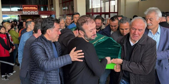 Kahramanmaraş'tan kahreden görüntüler: Okula gönderdikleri çocuklarını tabutta aldılar