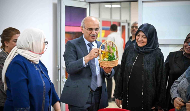 Malatya Büyükşehir Belediyesi'nden üreten kadınlara büyük destek
