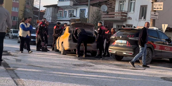 Malatya'da Bıçaklı Kavga: Baba ve Oğlu Yaralı