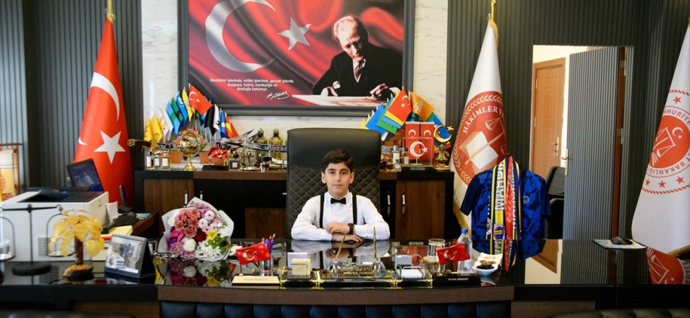 Başsavcı Koltuğunu Öğrenciye Devretti