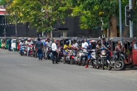 Sri Lanka'da Akaryakıt Alımında Yeni Dönem