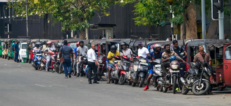Sri Lanka'da Akaryakıt Alımında Yeni Dönem