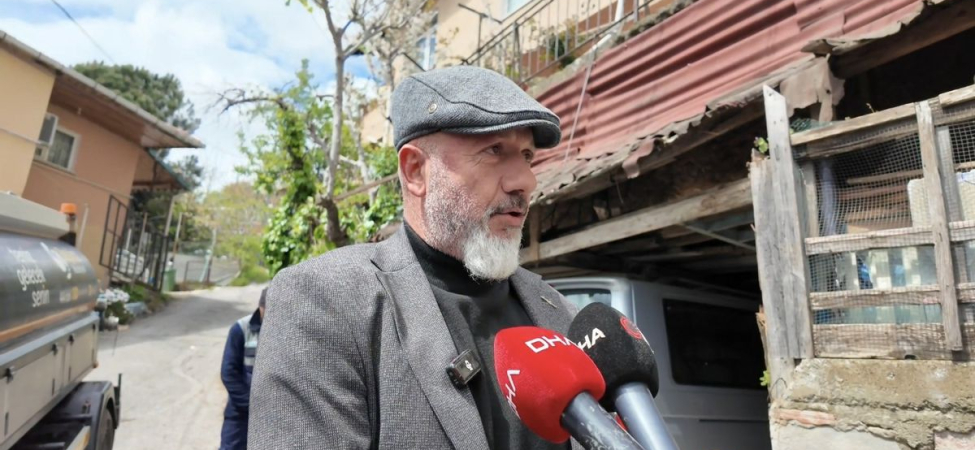 Beykoz'da 4 gündür su kesintisi yaşanan mahallede, bidonlarla kuyruğa girdiler