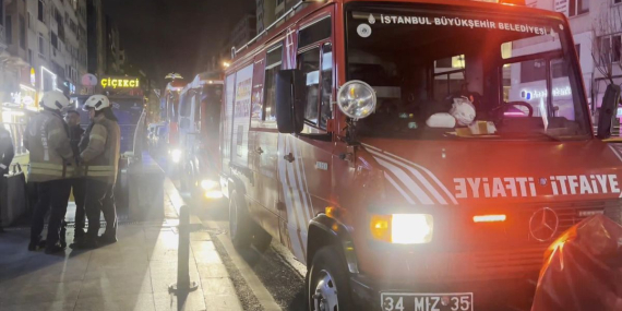 22 yaşındaki genç, metro istasyonunda raylara düşerek hayatını kaybetti